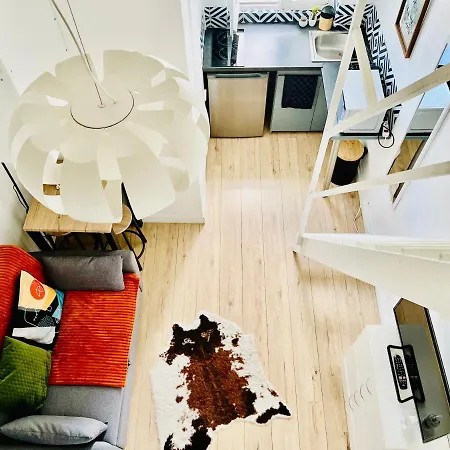 Parc Buttes Chaumont - Studio Mezzanine Homestay